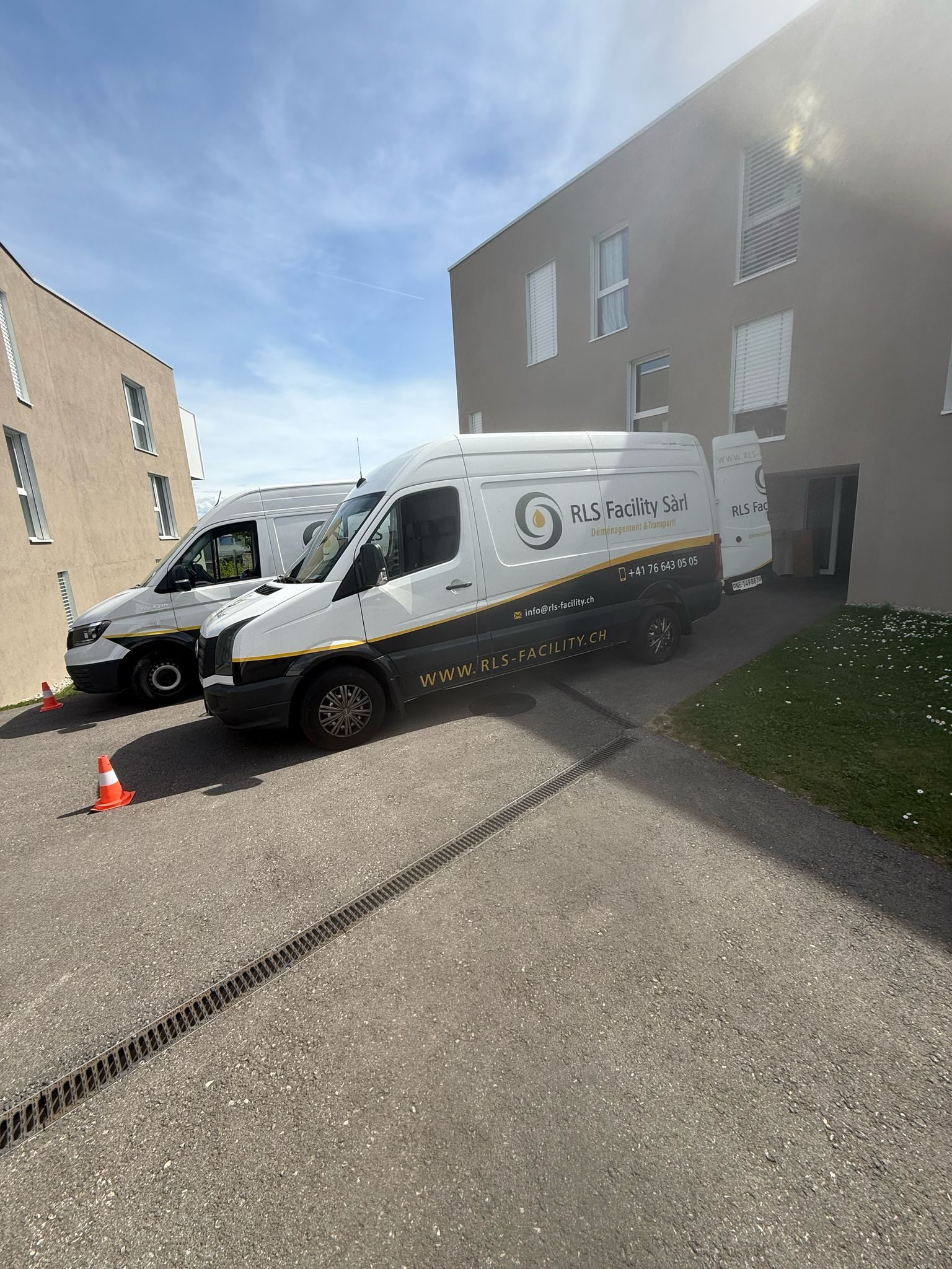 Équipe RLS Facility - Entreprise de nettoyage et déménagement